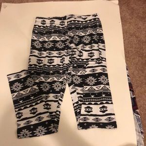 Aztec Pattern Leggings